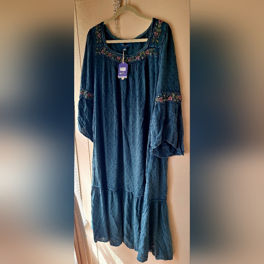 April Cornell Blue Floral Embroidered Dress NWT Large
